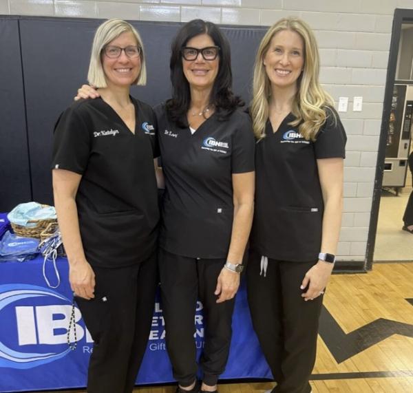 Dr Katelyn, Dr Lori, and Dr Tracey at the Huntington Senior Center Event